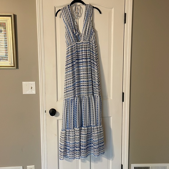 Misa Dominika tiered Maxi Dress 💙🤍 - Picture 6 of 9